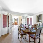 Apartment Gros Caillou - St Dominique 1bdr